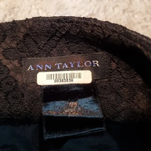 Ann Taylor Black Lace Detailed Pencil Skirt Size 2