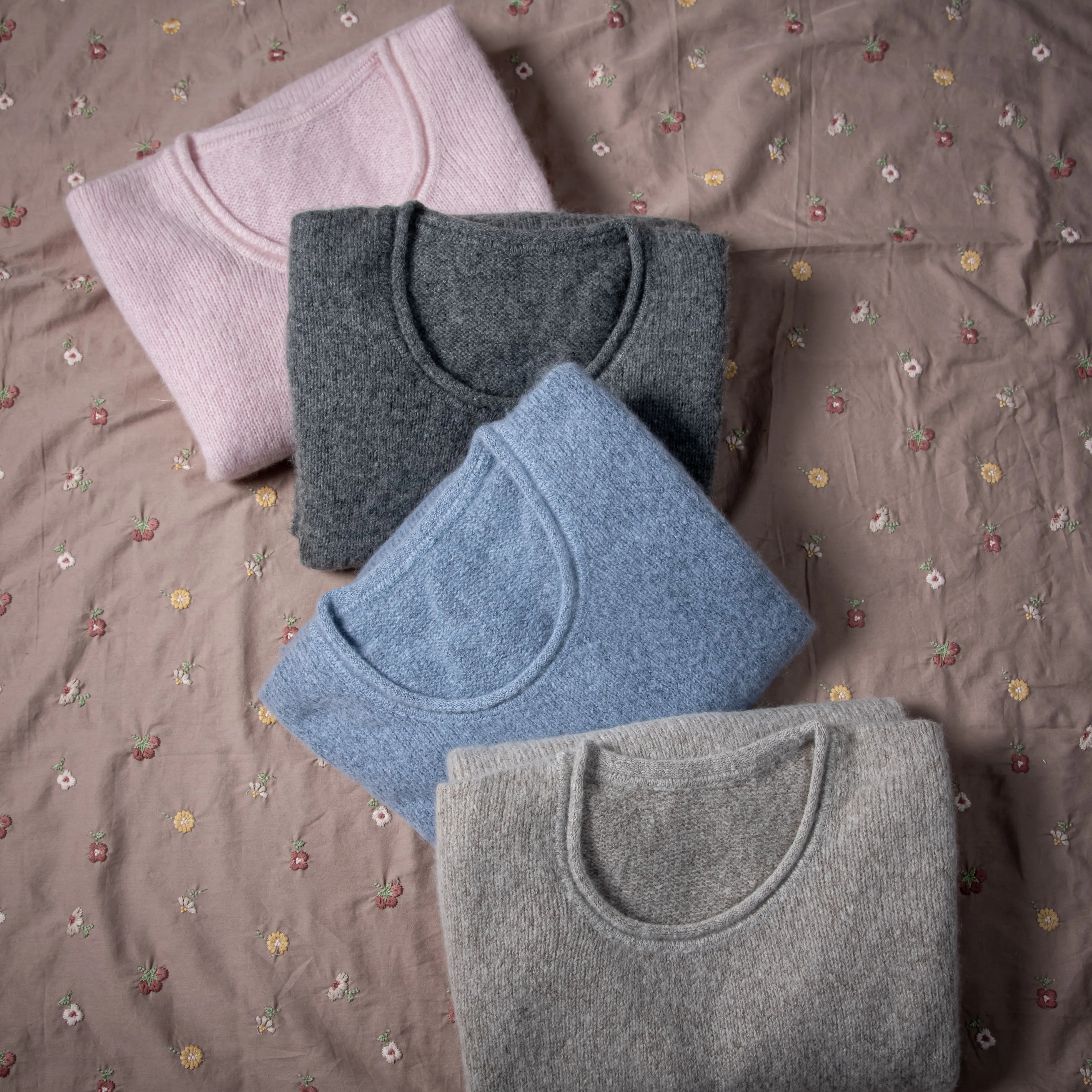 Cloud cashmere sweater (Women) - Charcoal